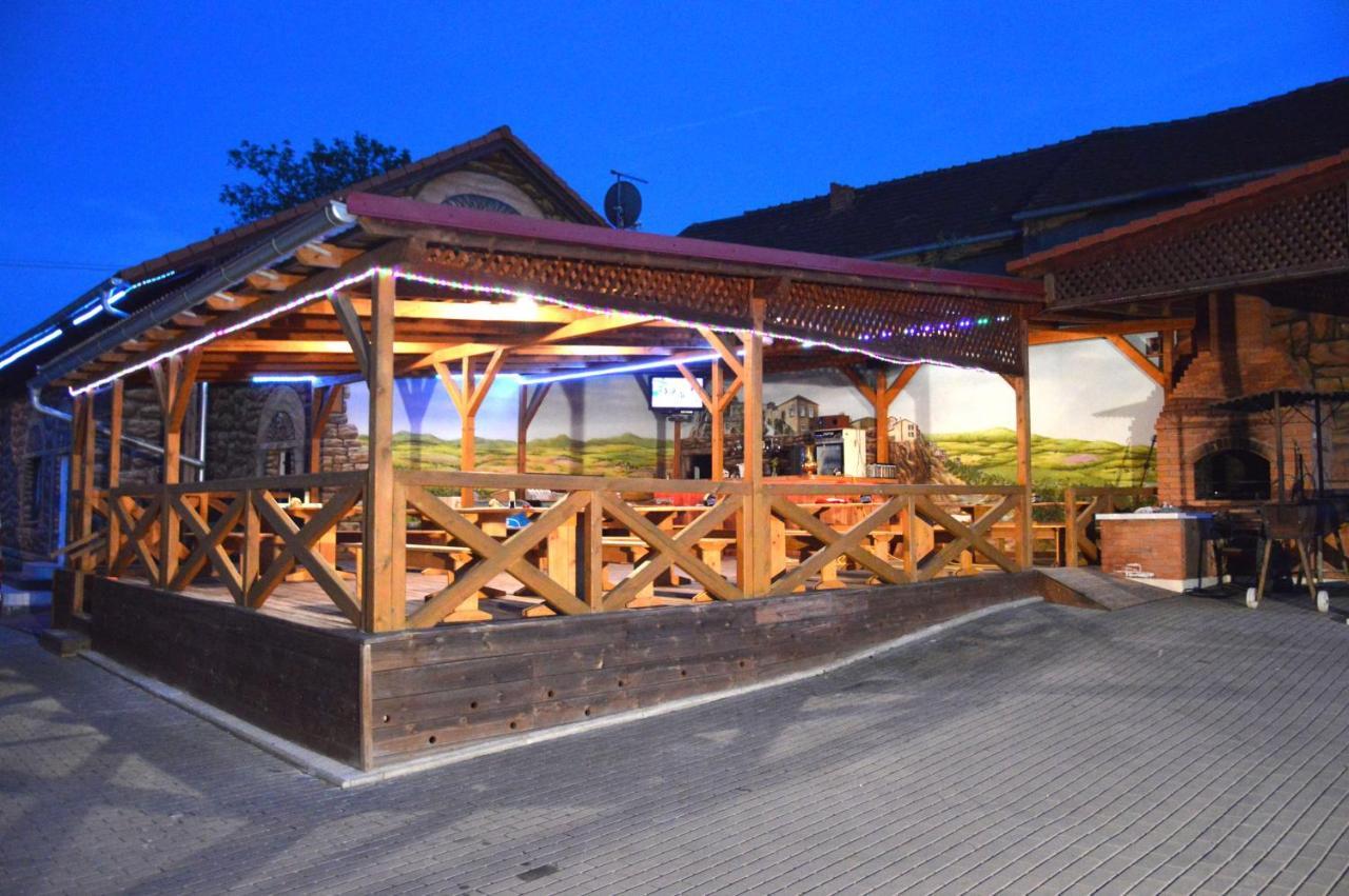Villa Wellness Club Puclice Exterior foto