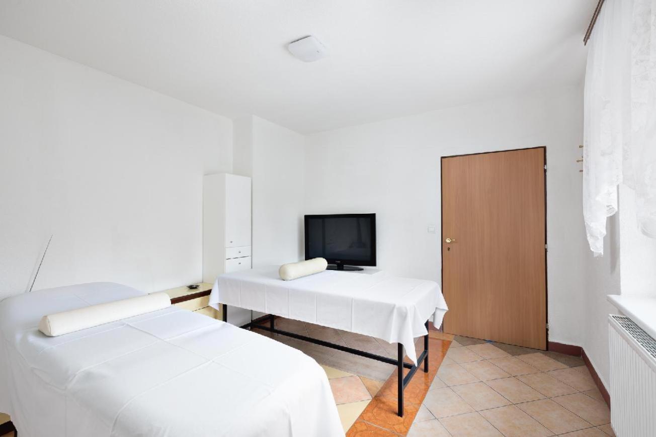 Villa Wellness Club Puclice Exterior foto