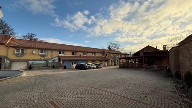 Villa Wellness Club Puclice Exterior foto